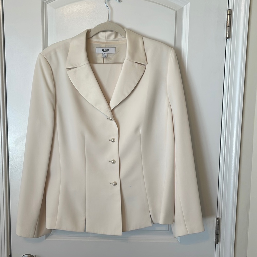 Le Suit Fully Lined Jacket With Pearl Buttons And Slit With Invisible Zipper